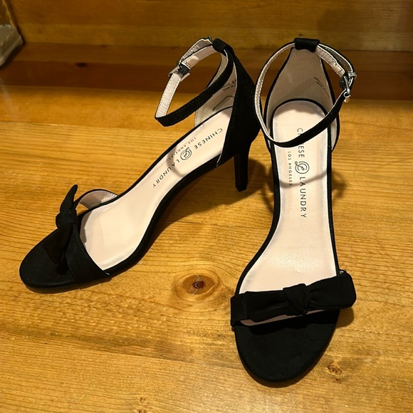 COPY - Chinese Laundry Black Shoes Heels with Bow and Ankle Strap - Picture 1 of 7